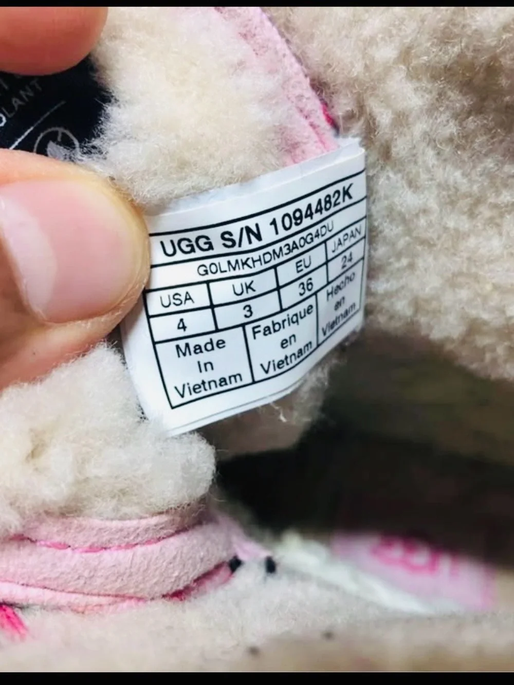 UGG Kids Pink and Hot Pink Snow Boots with Geometric Panel Sz 4
